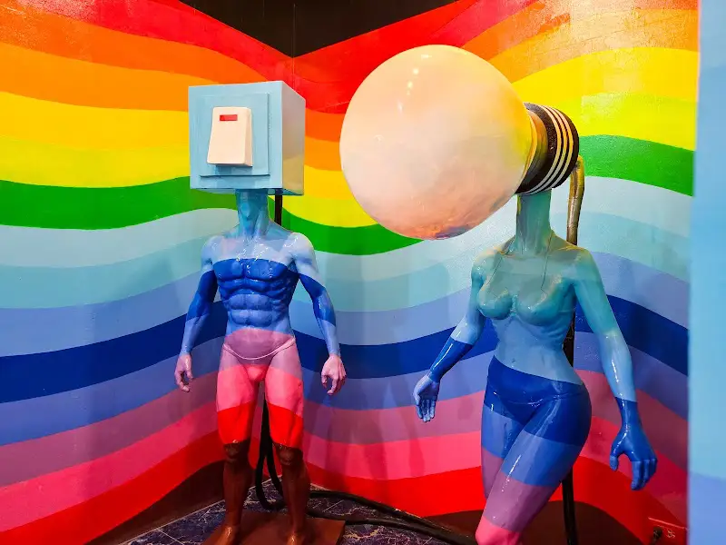 Love In Museum (เลิฟ อิน มิวเซียม) from Pattaya