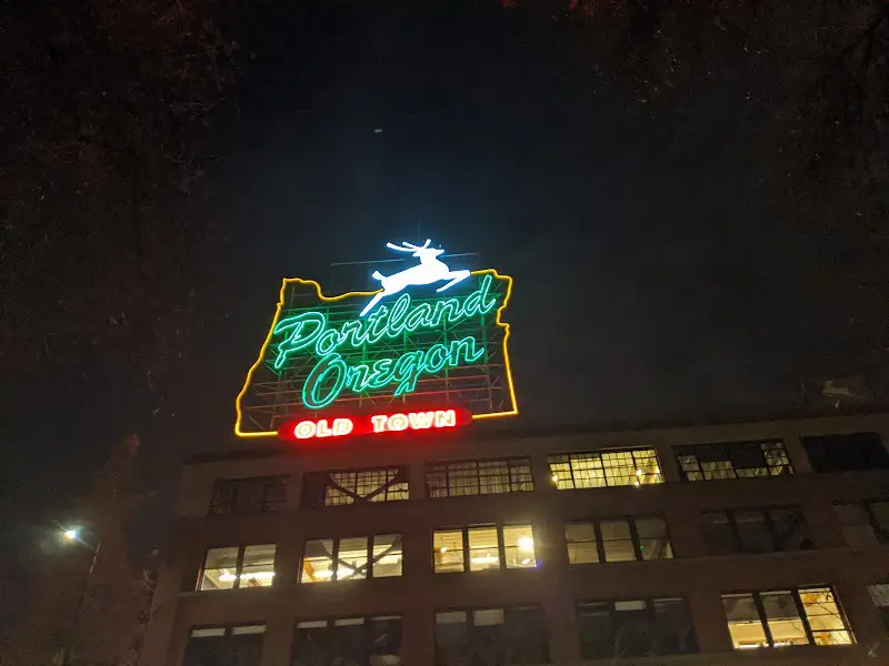 Portland Oregon White Stag Sign - Exploding Travel