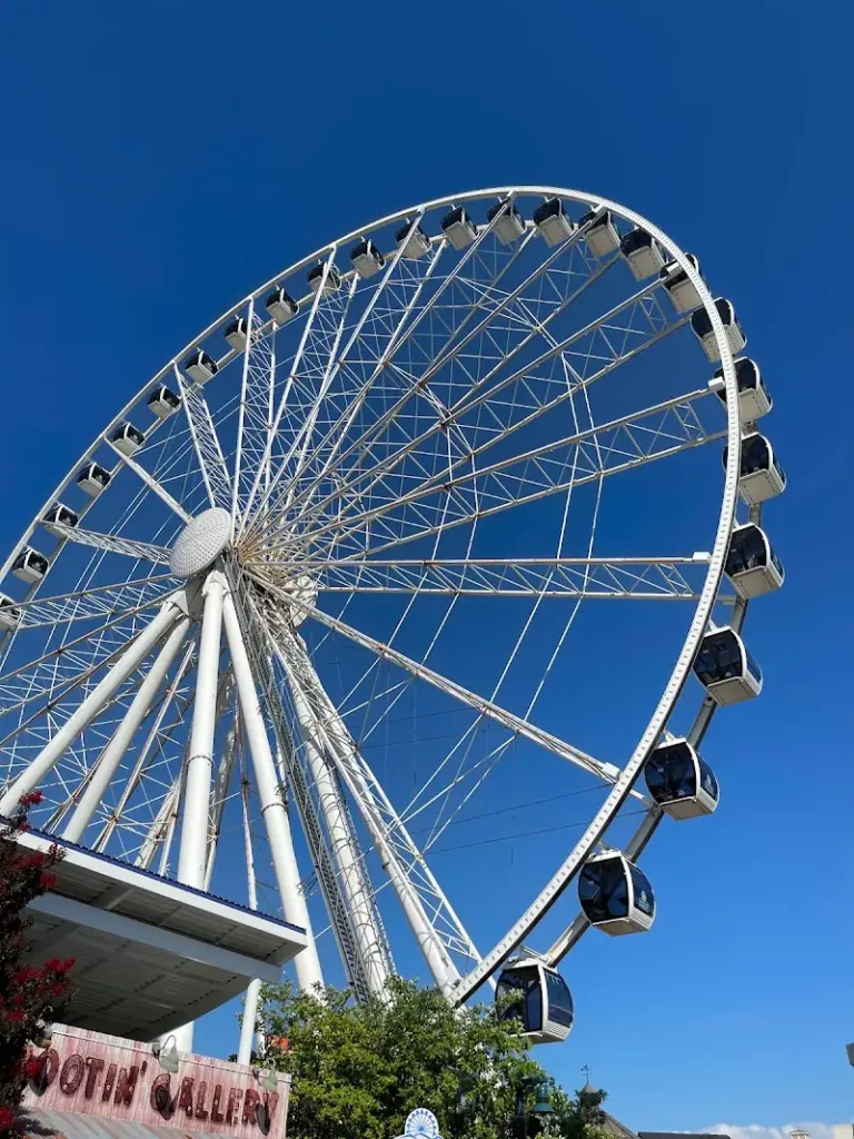 The Great Smoky Mountain Wheel from Sevierville